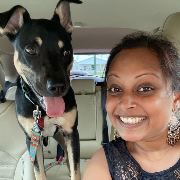 Meet your Posher, Sarah - Picture 1 of 1